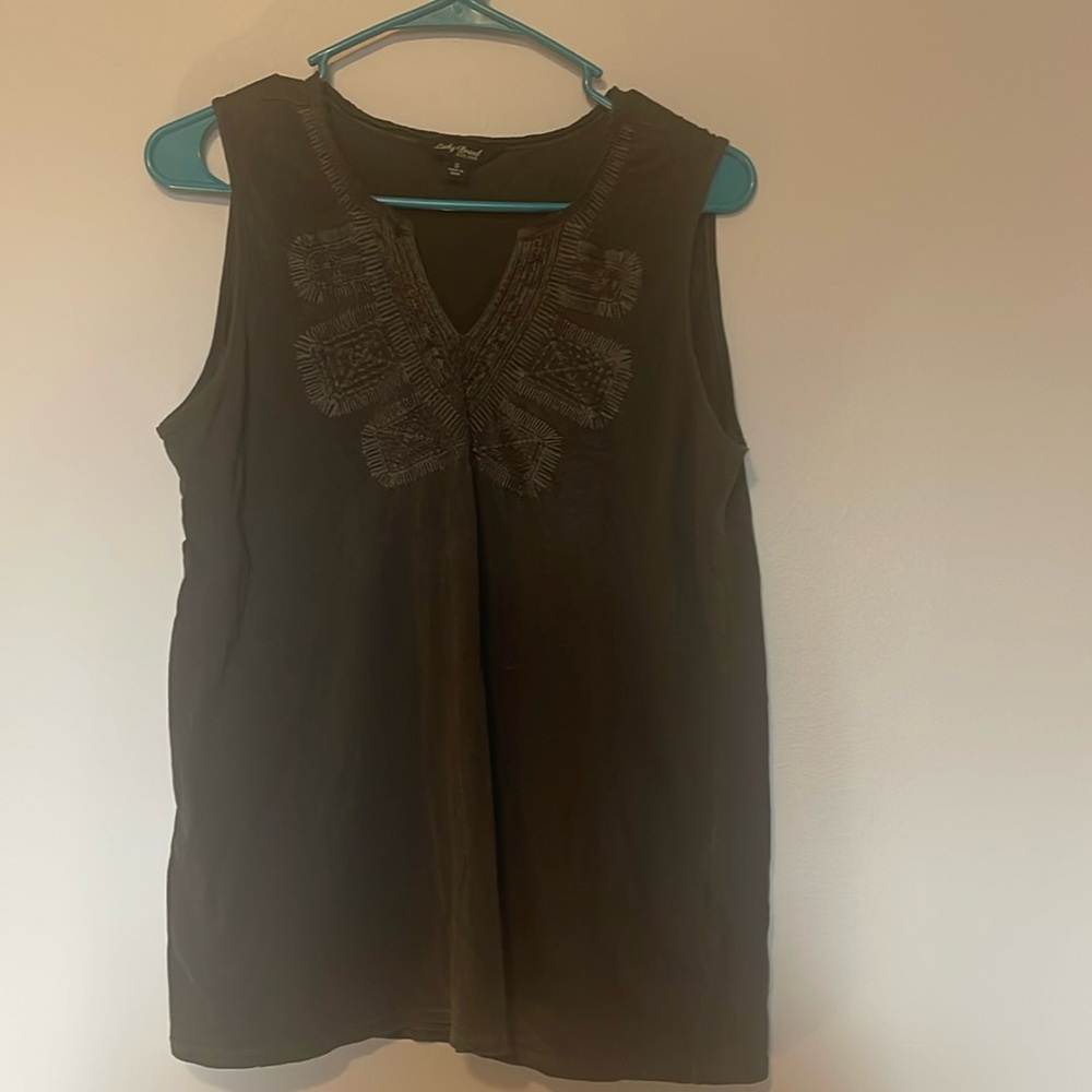 Dark grey tank